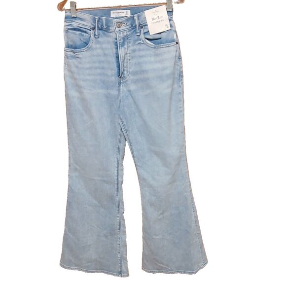 Abercrombie & Fitch "Curve Love" Light Wash The Flame Ultra High Rise Jeans 6S - Picture 2 of 16